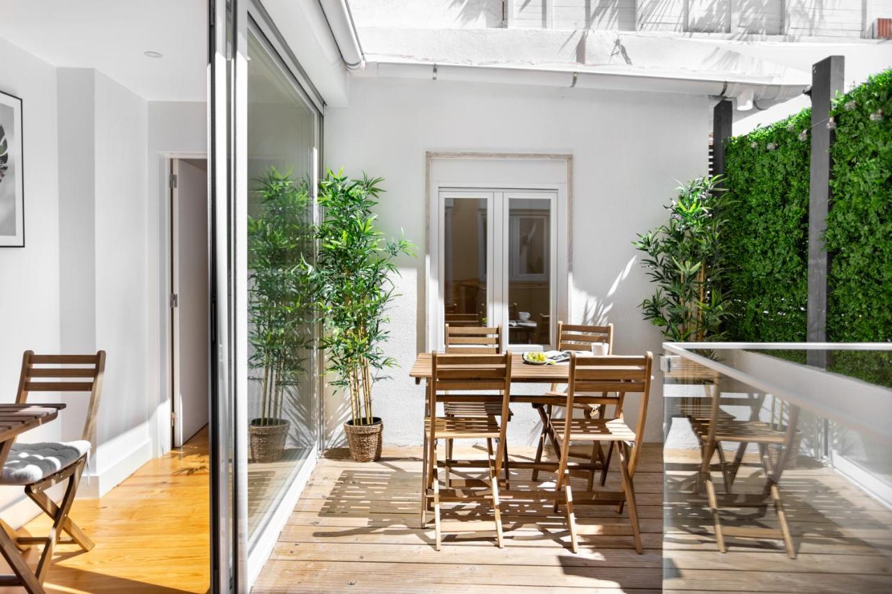 Joivy Principe Real 2Br Apt With Terrace Nearby Botanical Garden Of Lisbon Bagian luar foto